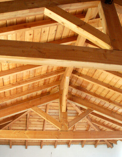 La techumbre de madera es de nueva factura.